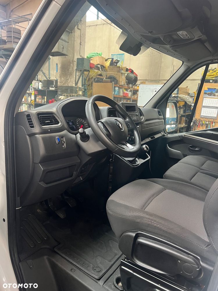 Renault Master - 13