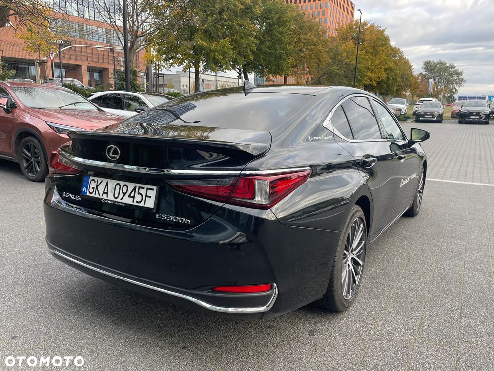 Lexus ES 300h Prestige - 4