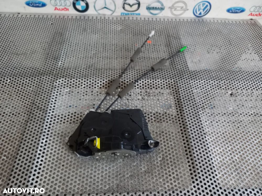 Broasca Blocator Incuietoare Stanga Fata Toyota Yaris Cross Yaris 4 An 2020-2021-2022-2023-2024 1.5 - 3