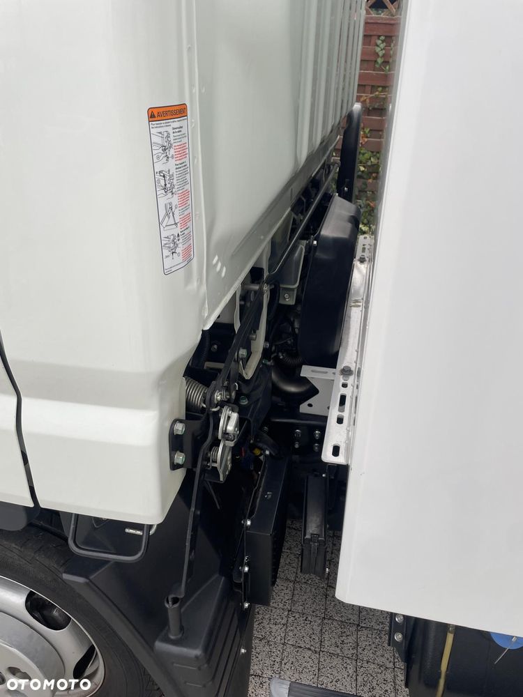 Mitsubishi Canter Fuso 3C15 wywrotka - 9