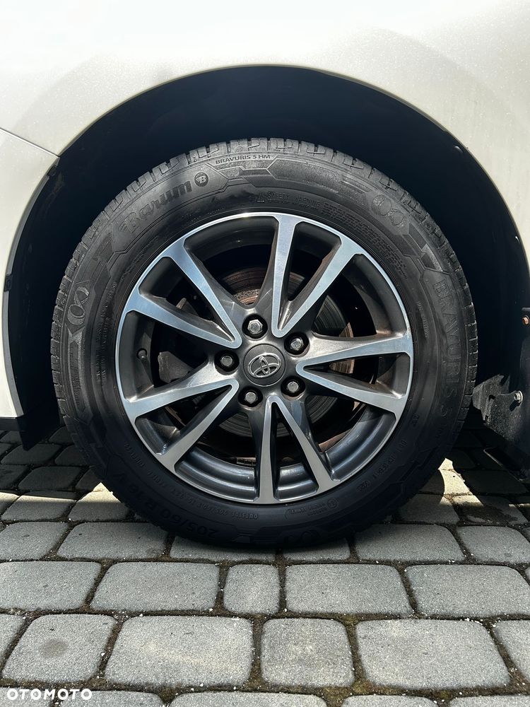 Toyota Verso 1.8 5-Sitzer Executive - 9