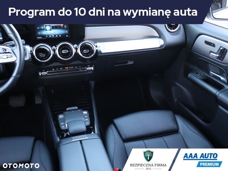 Mercedes-Benz GLB - 10