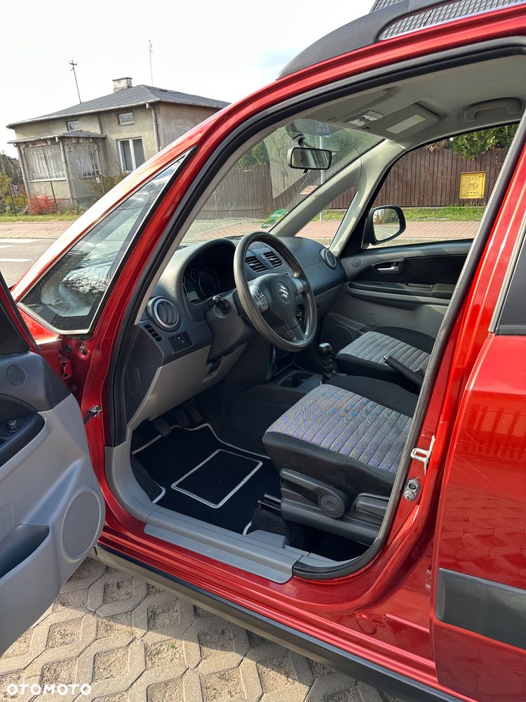 Suzuki SX4 - 9