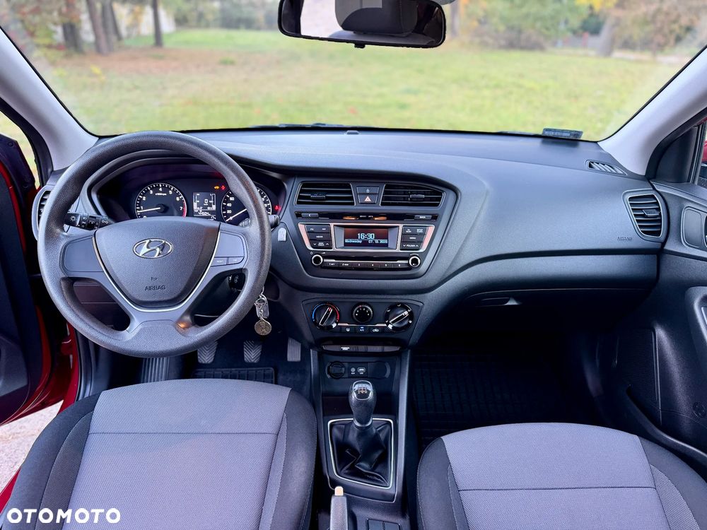 Hyundai i20 - 38