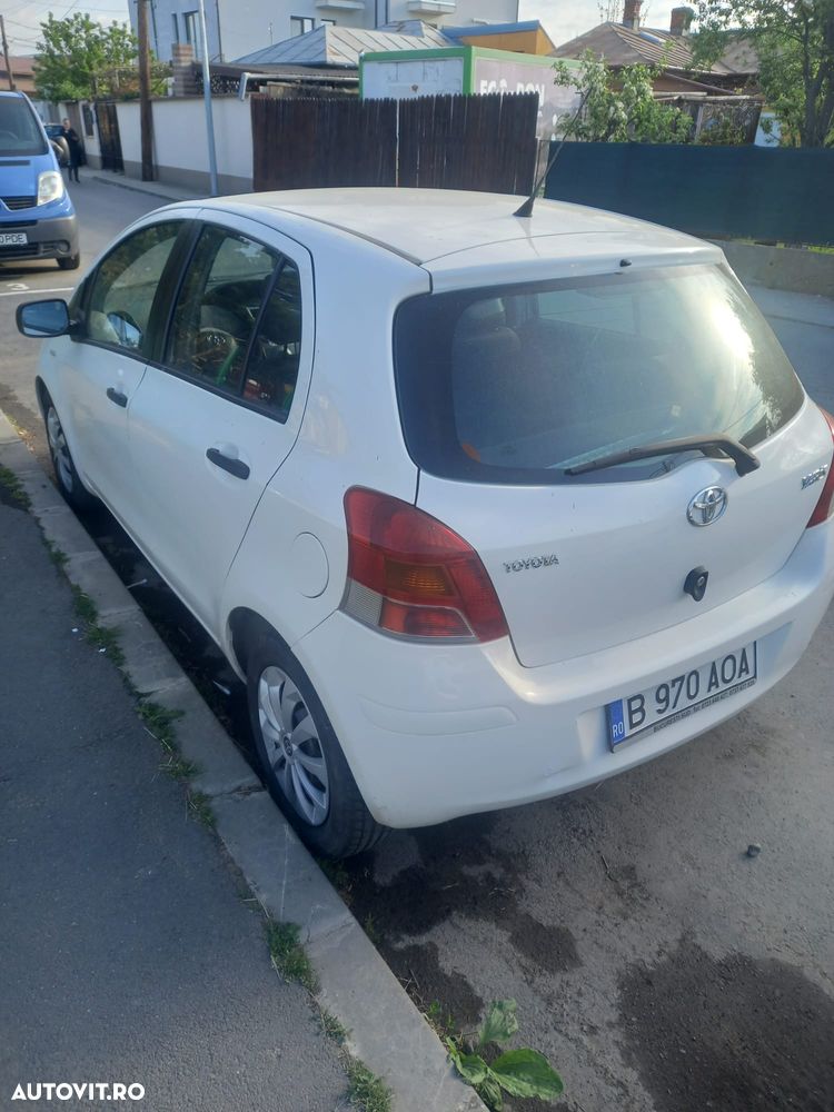 Toyota Yaris 1.4 D-4D Luna - 4