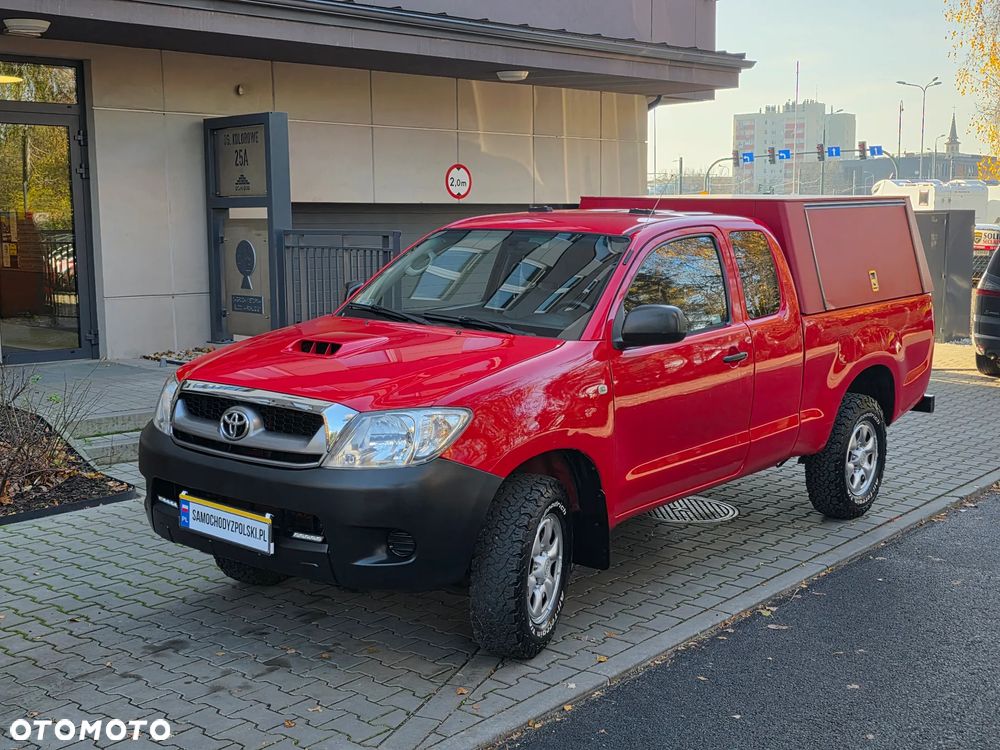 Toyota Hilux 2.5 D-4D DLX + 2os