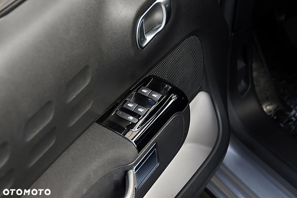 Citroën C3 1.2 PureTech Shine - 30