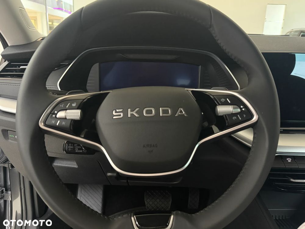 Skoda Octavia 2.0 TDI Edition 130 Selection DSG - 27