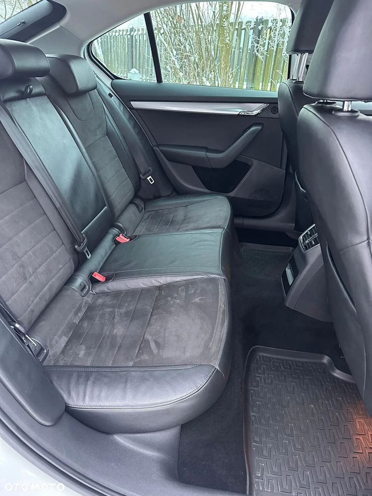 Skoda Octavia 1.8 TSI Elegance DSG - 31