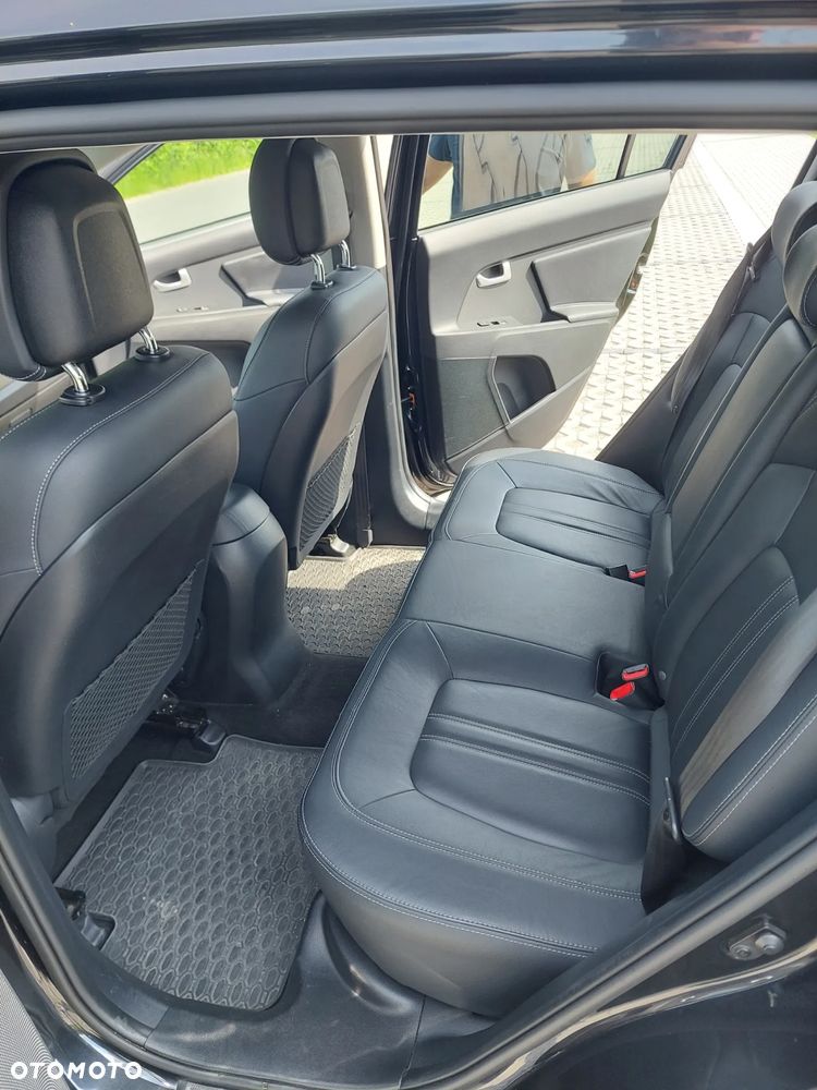 Kia Sportage - 11