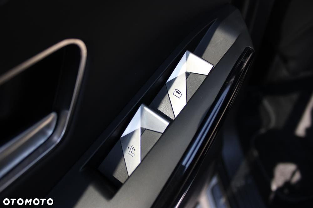 DS Automobiles DS 7 Crossback - 10
