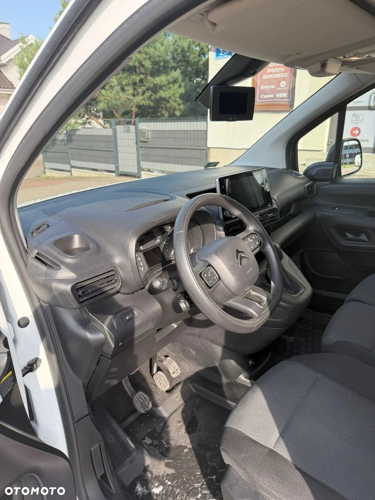 Citroën BERLINGO - 11