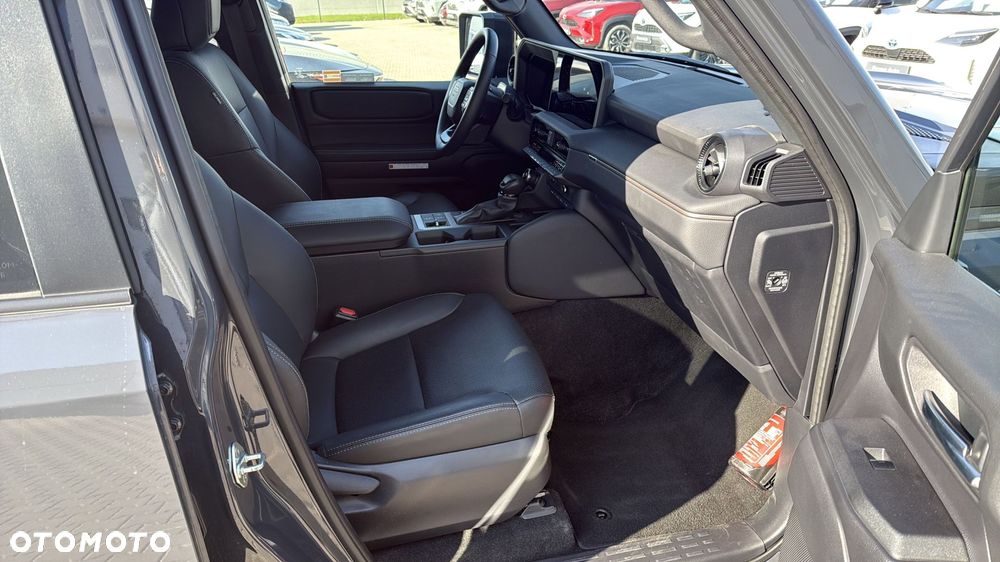 Toyota Land Cruiser LC 2.8 D-4D Invincible - 8