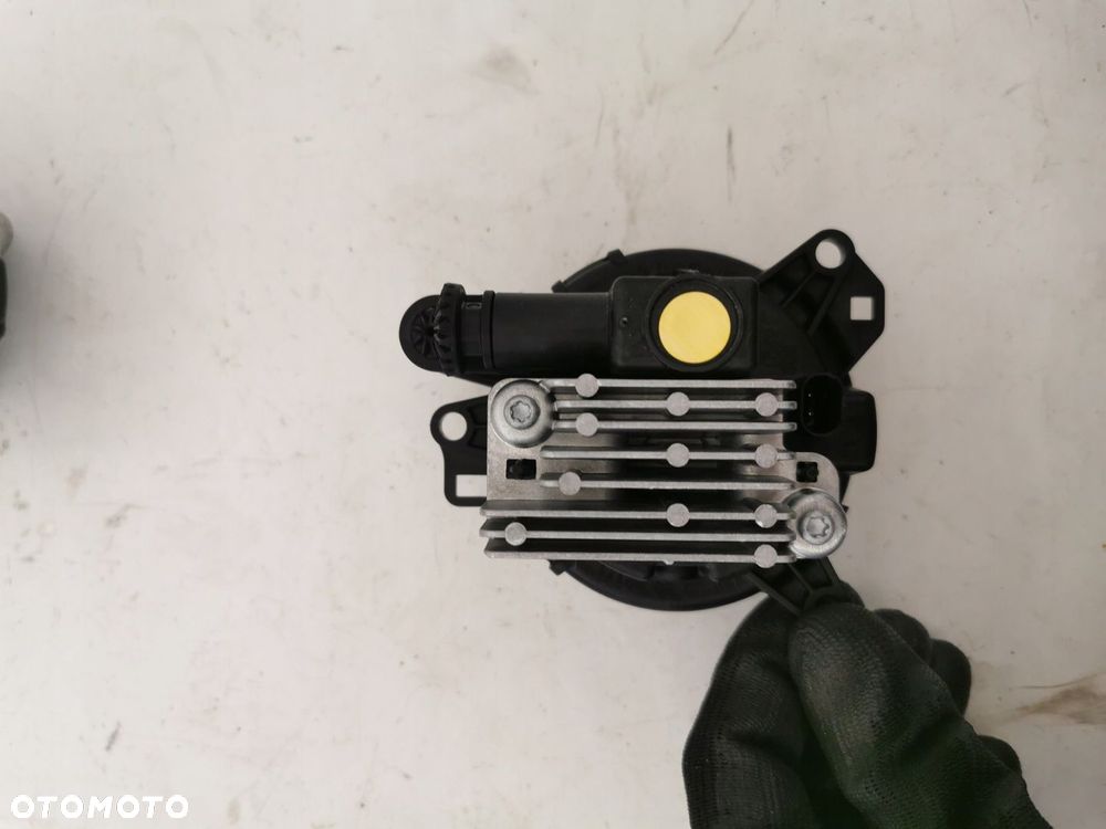 LAND ROVER DEFENDER II l663 HALOGEN PRAWY LEWY - 5