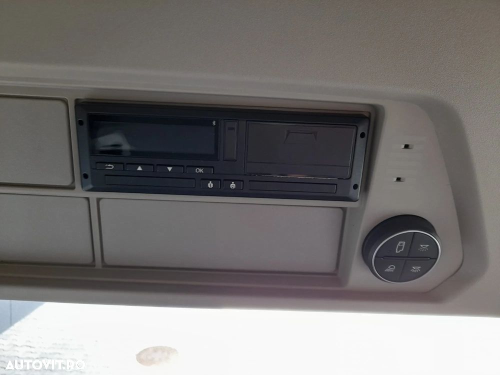 Iveco S-Way - 10