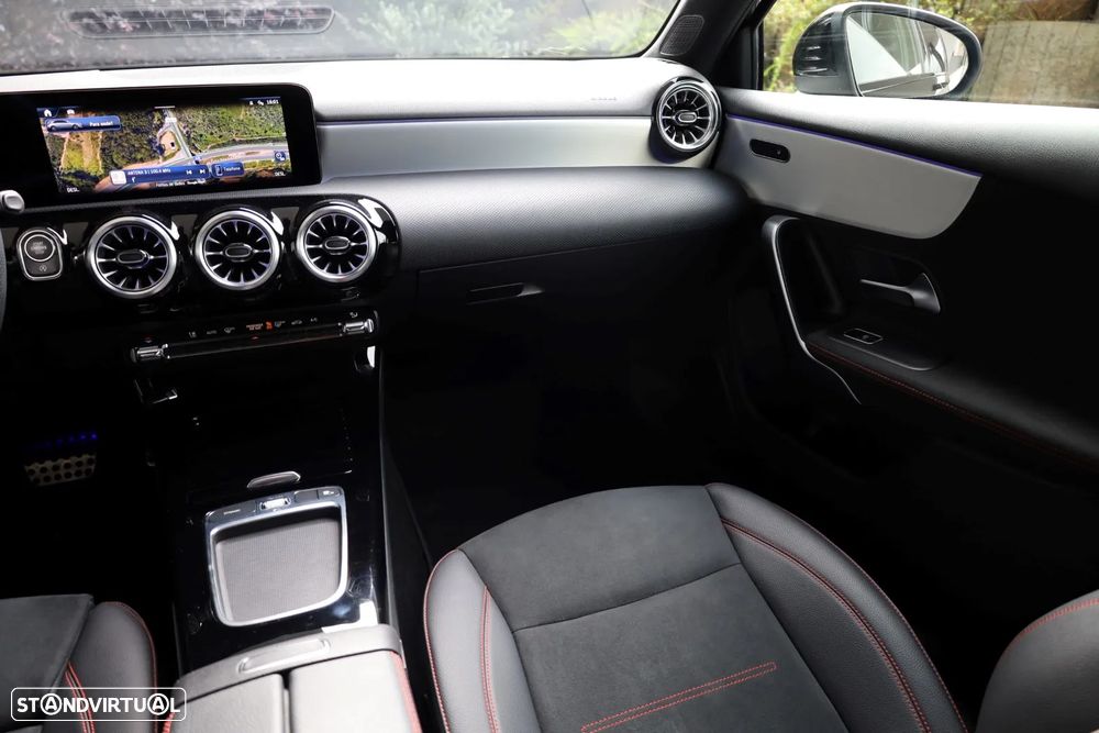 Mercedes-Benz A 200 AMG Line Aut. - 21