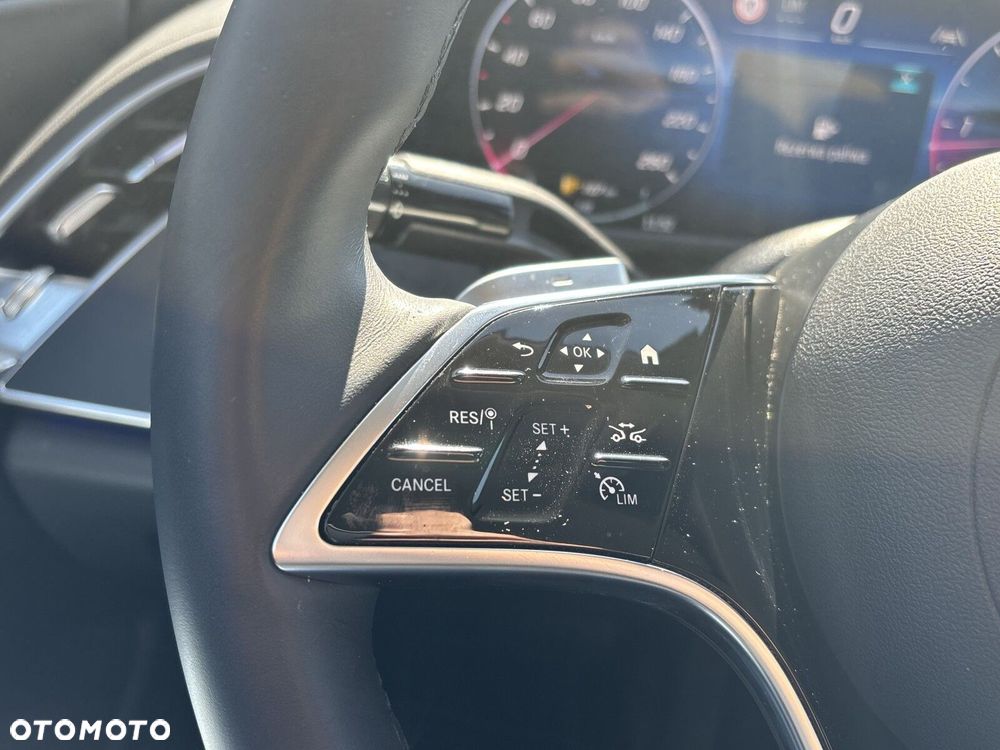 Mercedes-Benz Klasa E - 22