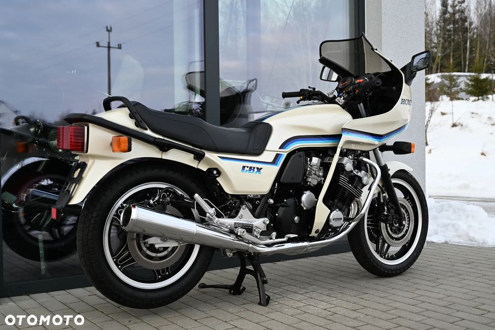 Honda CBX - 40