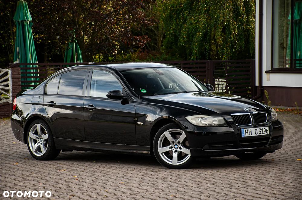 BMW E90 2008 photo 4