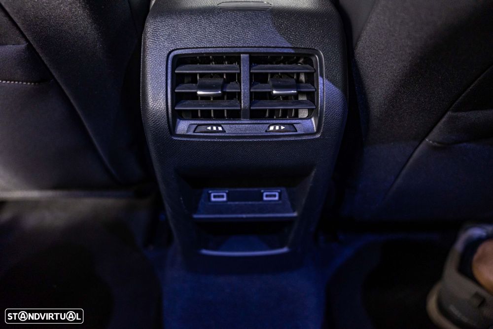 Peugeot 308 SW 1.2 PureTech Allure EAT8 - 38
