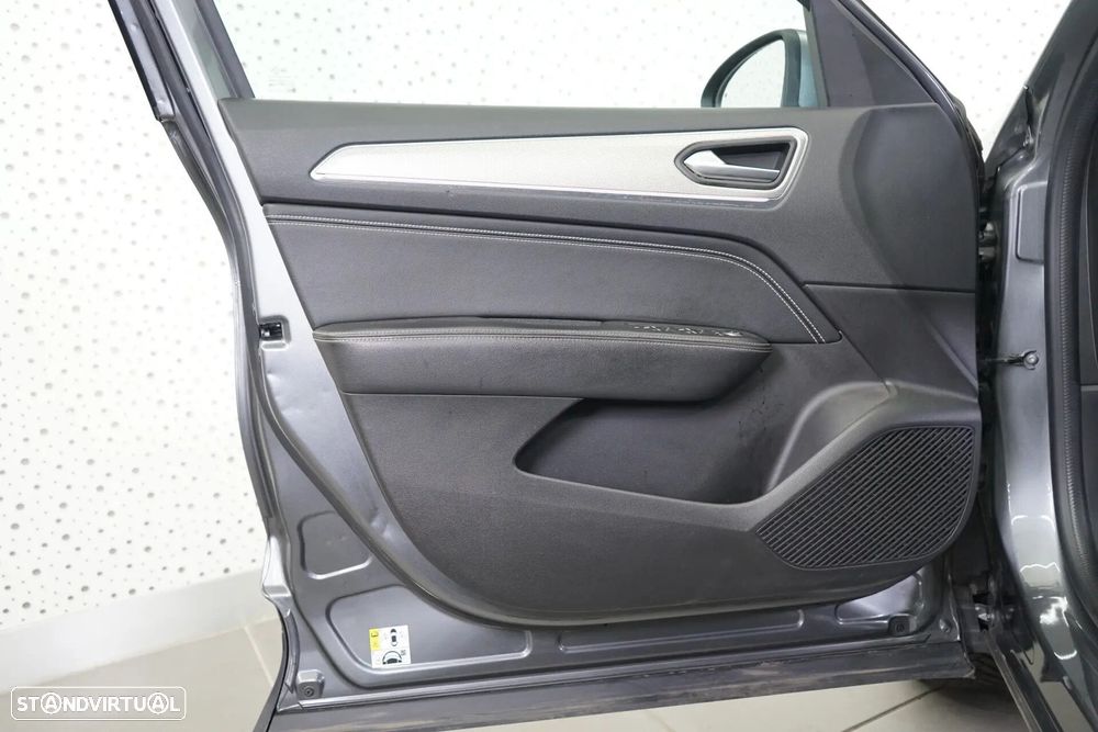 Renault Arkana 1.6 E-Tech Intens - 17