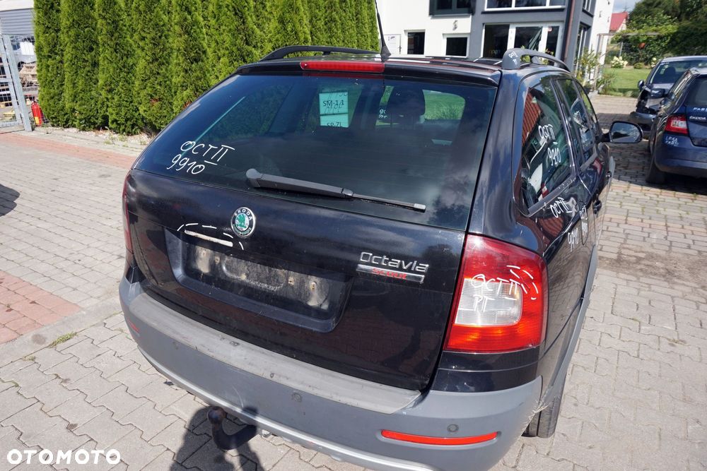 KLAPA BAGAŻNIKA TYLNA OCTAVIA II 1Z5 LIFT KOMBI 9910  CZARNY SKODA 2008-2013 - 2