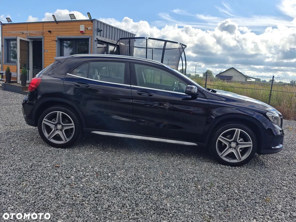 Mercedes-Benz GLA 200 AMG Line - 7