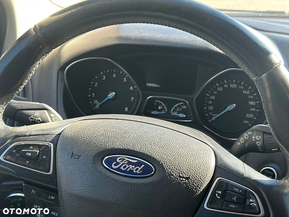 Ford Focus 1.0 EcoBoost Connected - 11