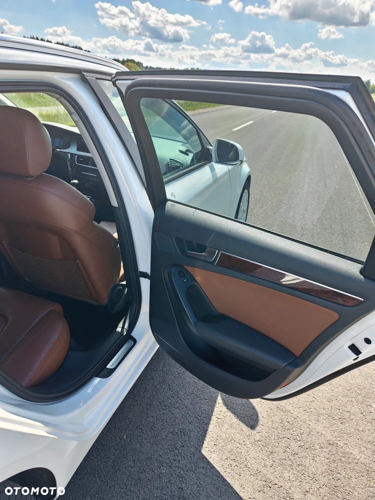 Audi A4 Avant - 11