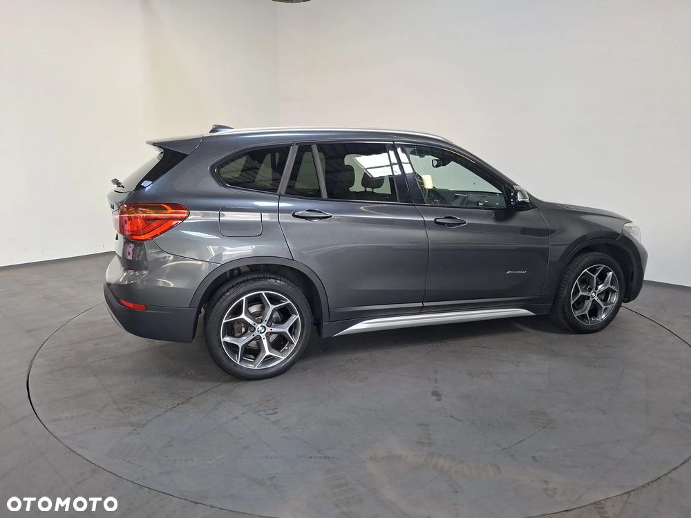 BMW X1 xDrive18d xLine - 14