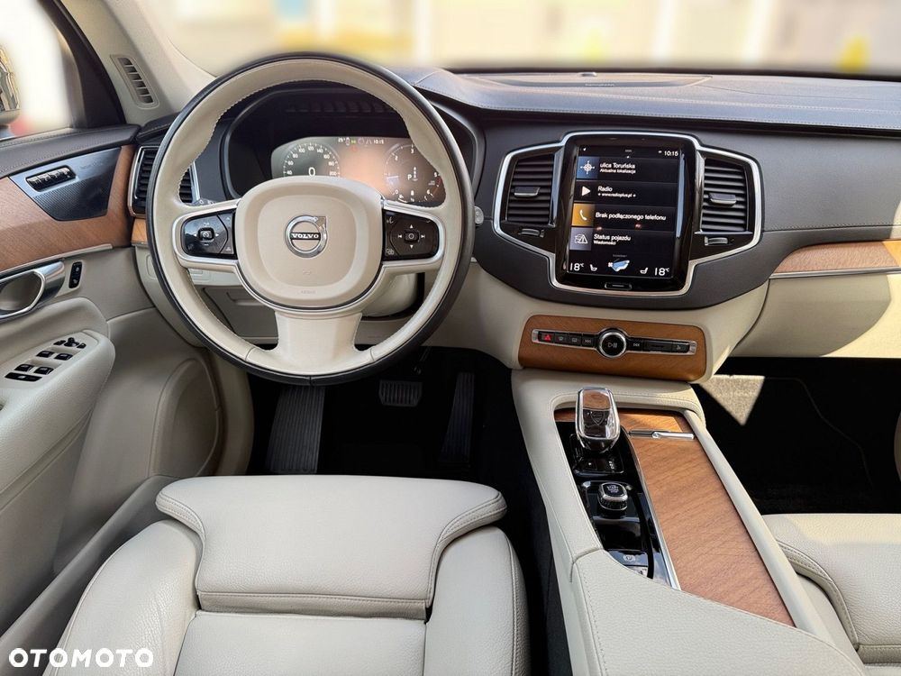 Volvo XC 90 - 16