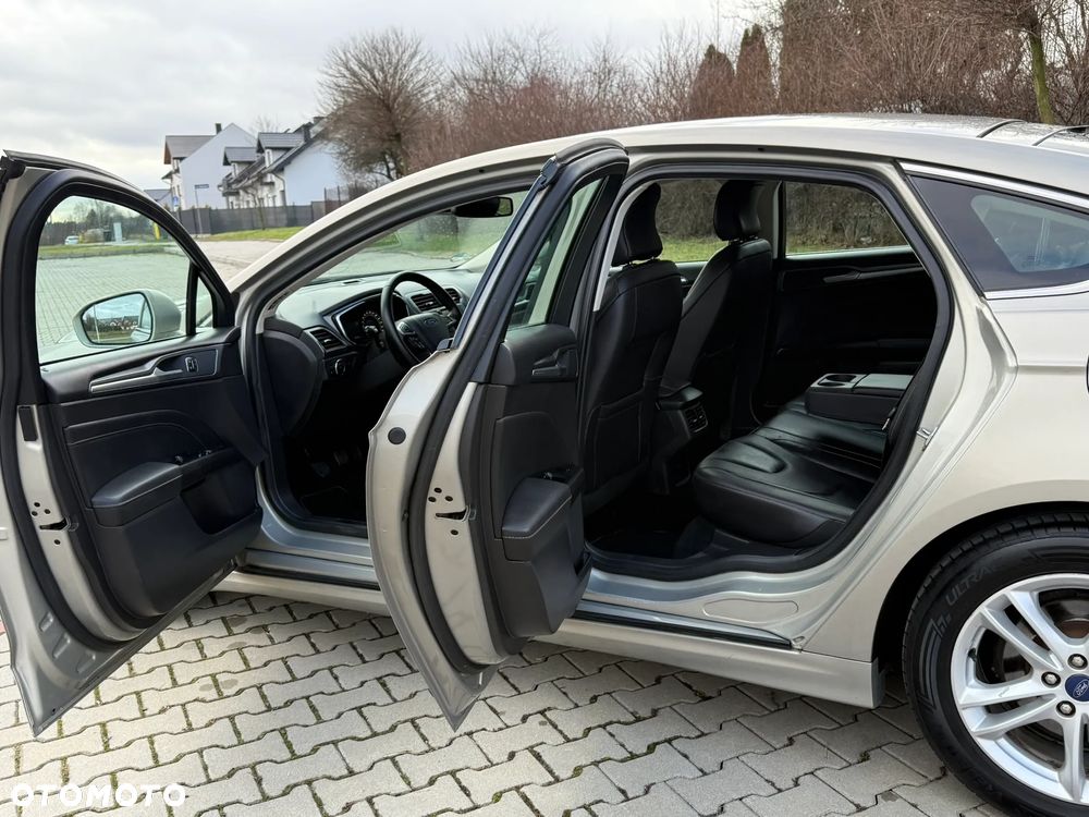 Ford Mondeo 2.0 TDCi Titanium - 29