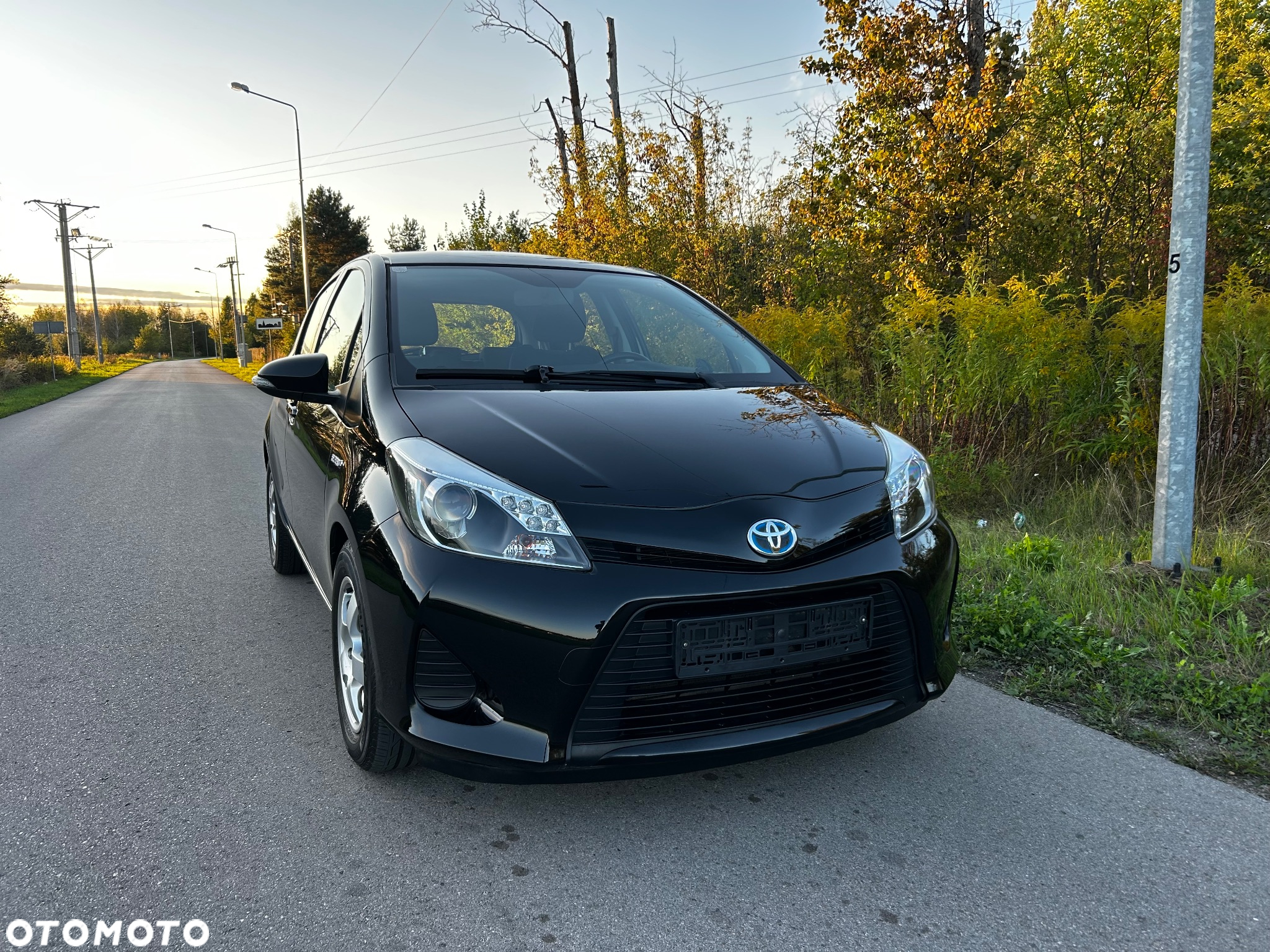 Toyota Yaris Hybrid 1.5 VVT-i - 2