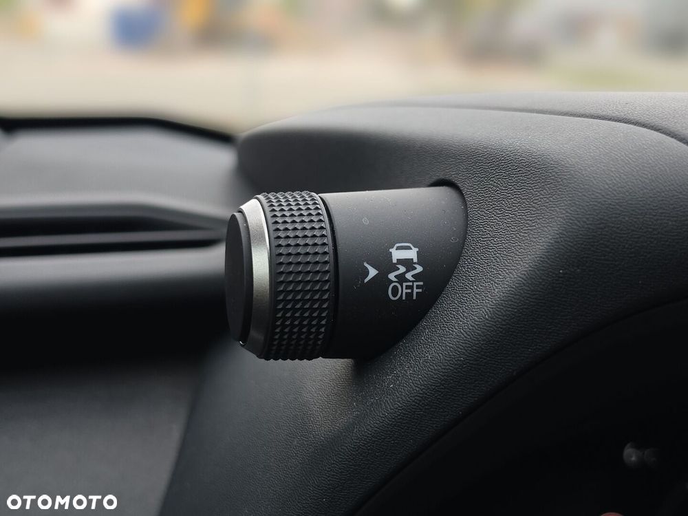 Lexus UX 300h F Sport - 19