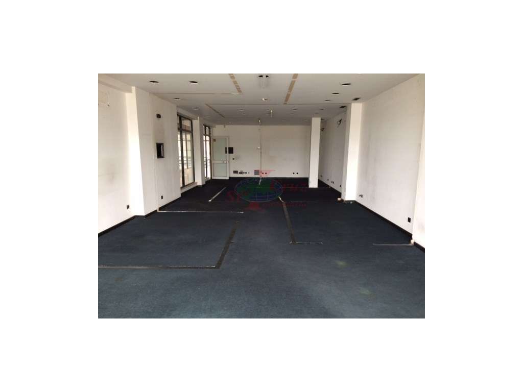 Loja - Vale das Flores - Grande imagem: 2/6