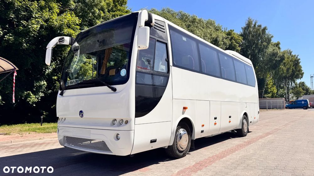 Temsa Opalin 9 / silnik MAN / KLIMA !!! /  39 miejsc / mały przebieg !!! / Cena 97000 zł netto - 2