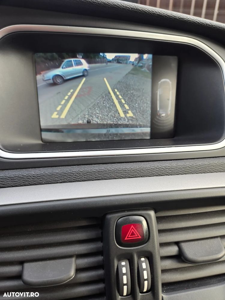 Volvo V40 D2 Kinetic - 14
