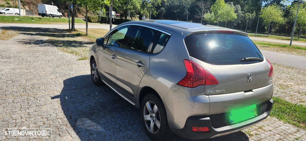 Peugeot 3008 1.6 HDi Premium - 3