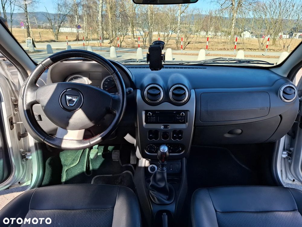 Dacia Duster 1.6 16V 105 4x4 Laureate - 17