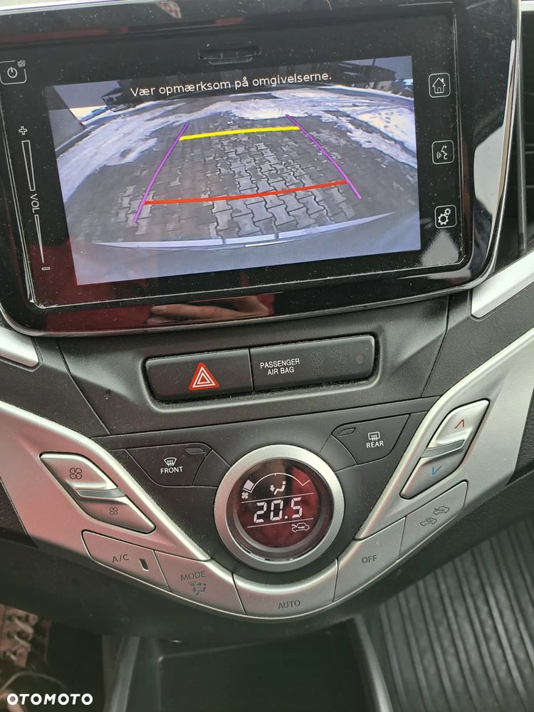 Suzuki Baleno 1.0 T Premium Plus - 4