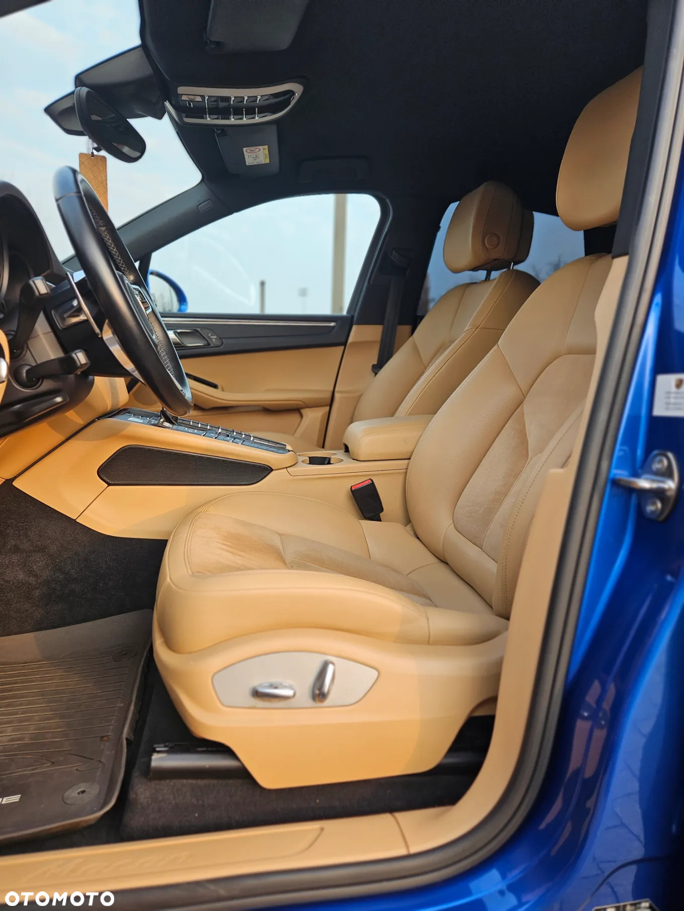 Porsche Macan - 16