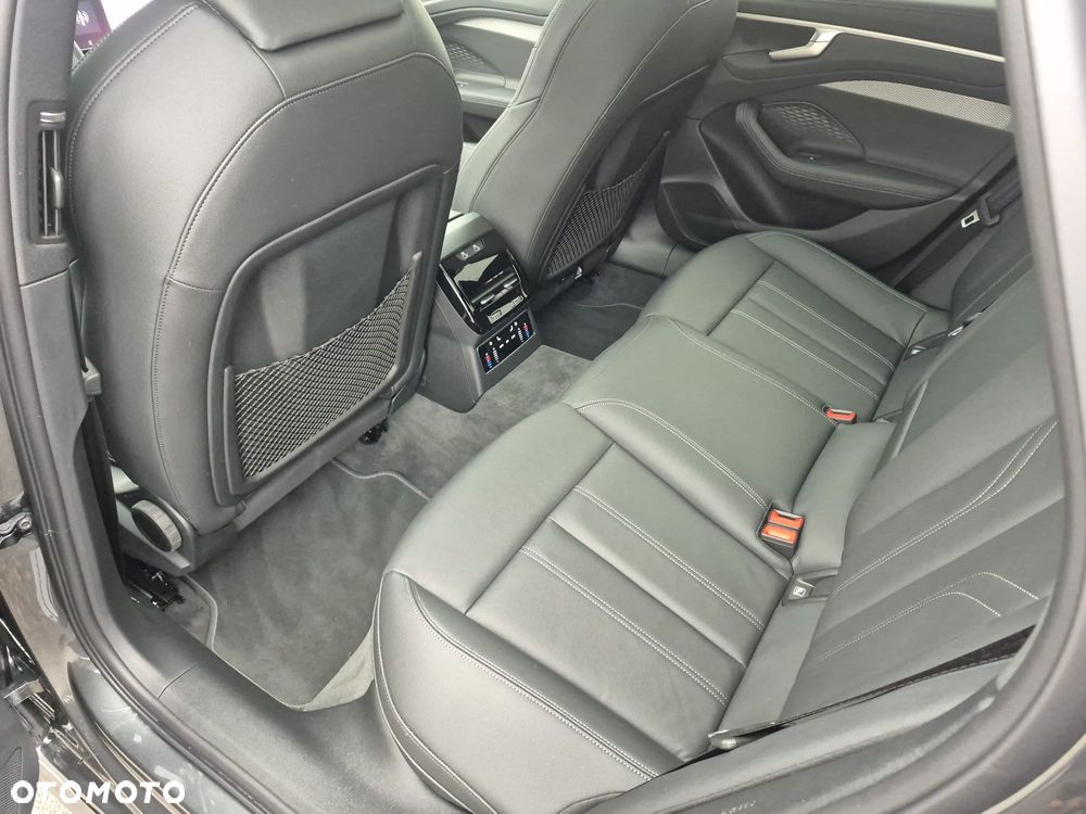 Audi A6 Avant - 22