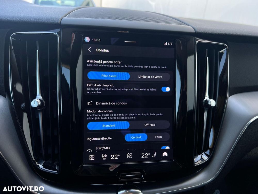 Volvo XC 60 B4 MHEV AT AWD Core - 30