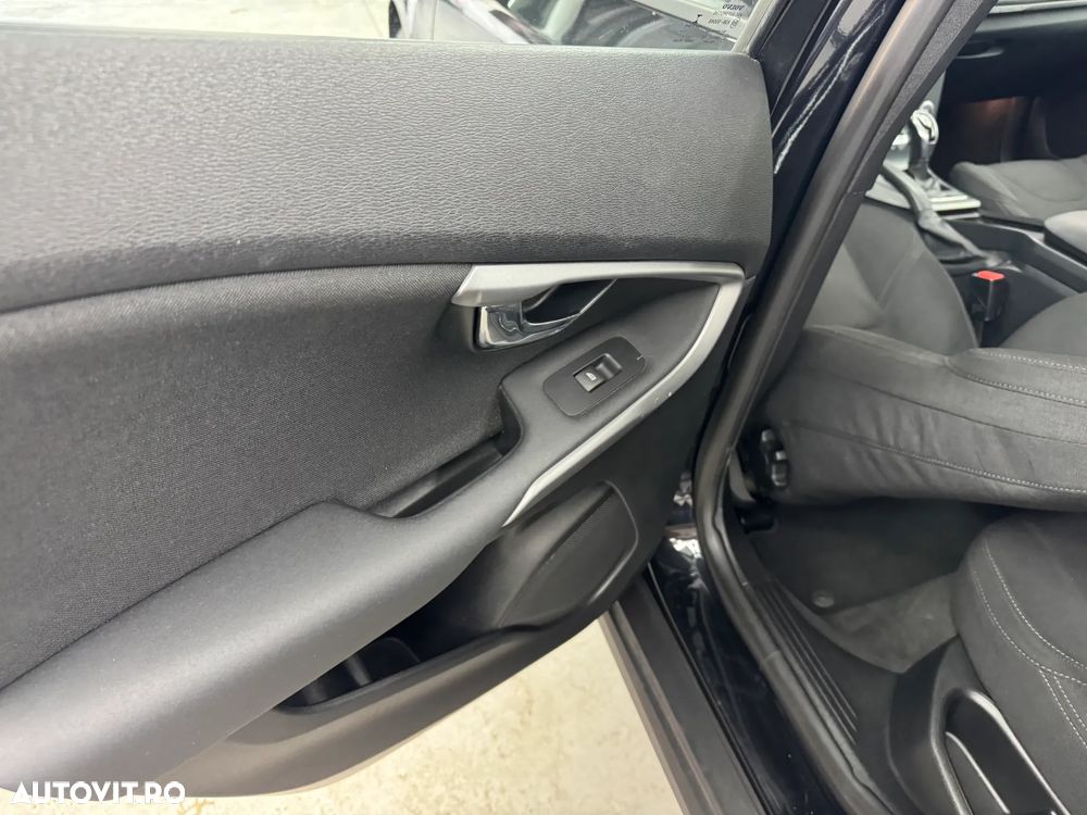 Volvo V40 D3 Geartronic Kinetic - 18