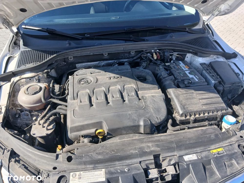 Skoda Octavia ver-1-6-tdi-ambition - 12