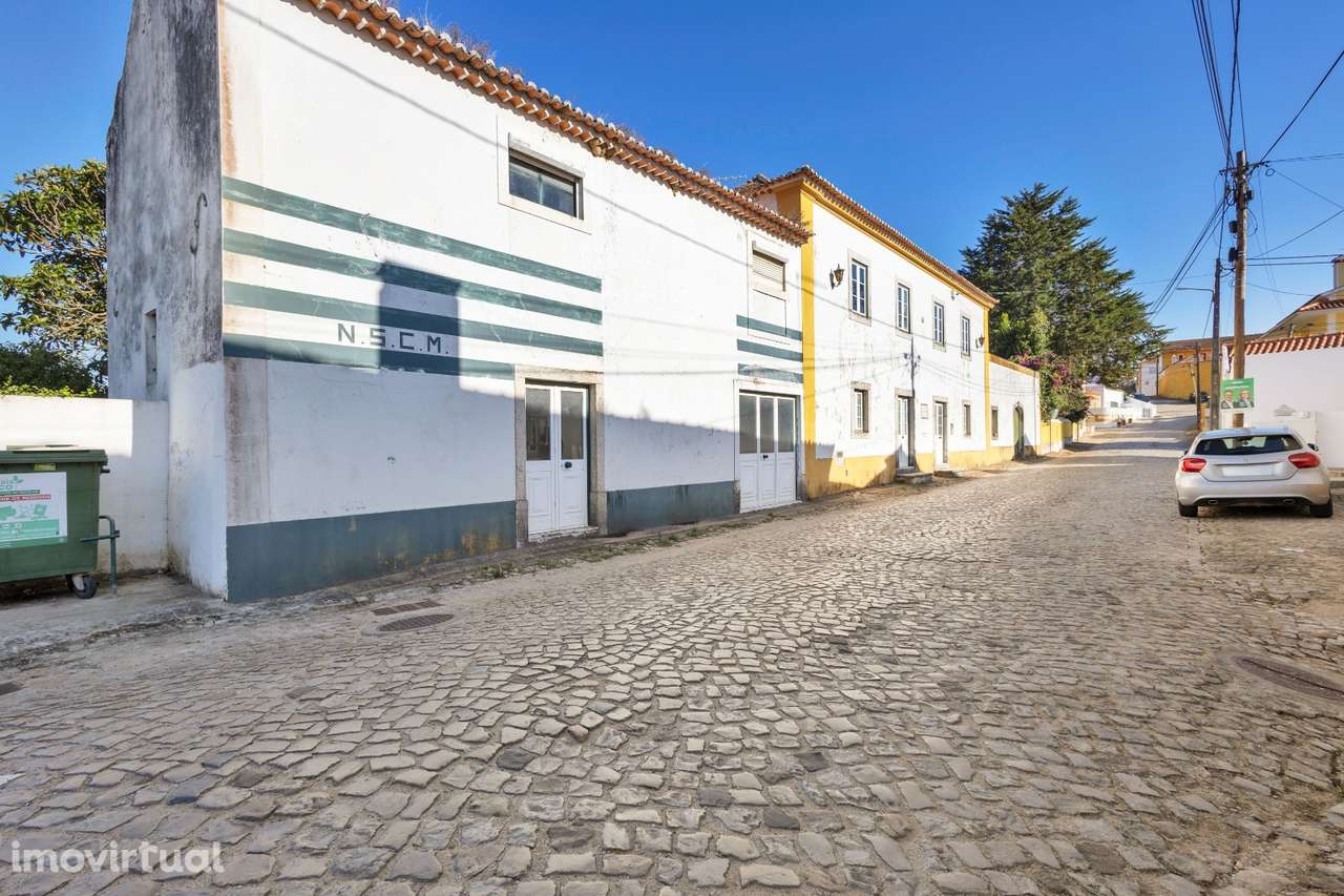Quinta com Duas Casas Independentes em zona histórica do Gradil - Grande imagem: 3/41