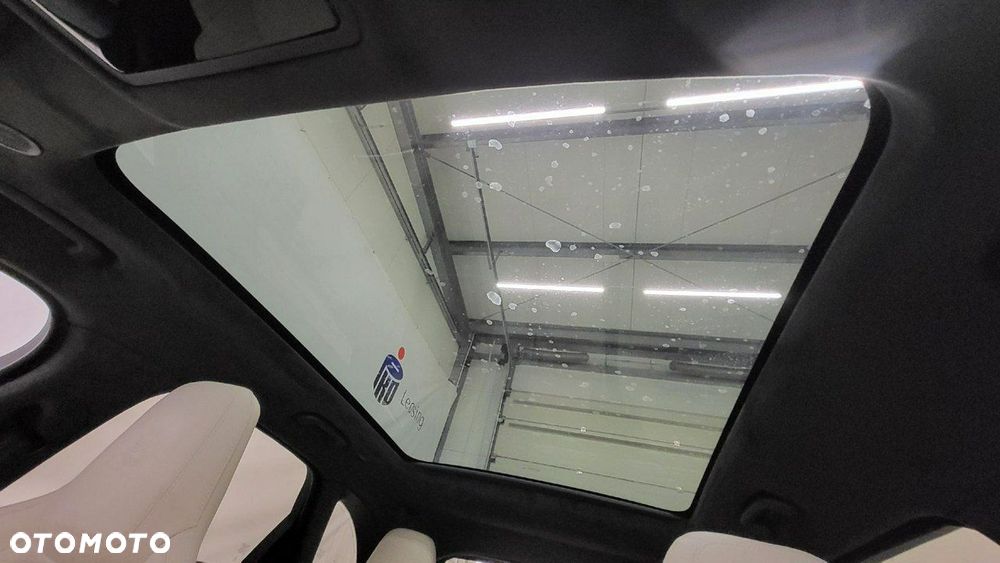 Jaguar F-Pace 5.0 V8 P550 AWD SVR - 23