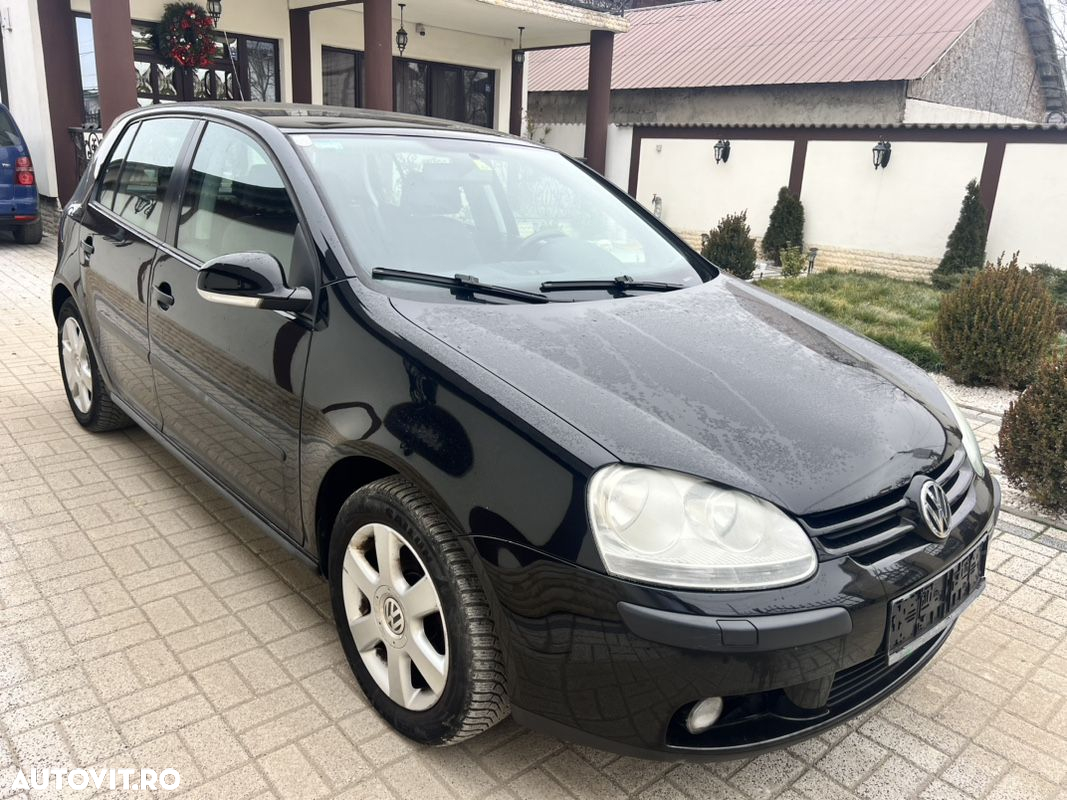 Volkswagen Golf - 2