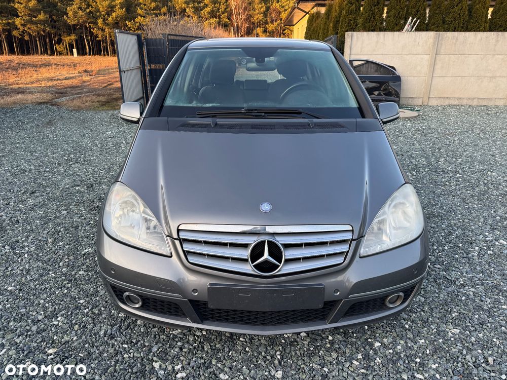 Mercedes-Benz Klasa A 150 BlueEFFICIENCY Elegance - 2