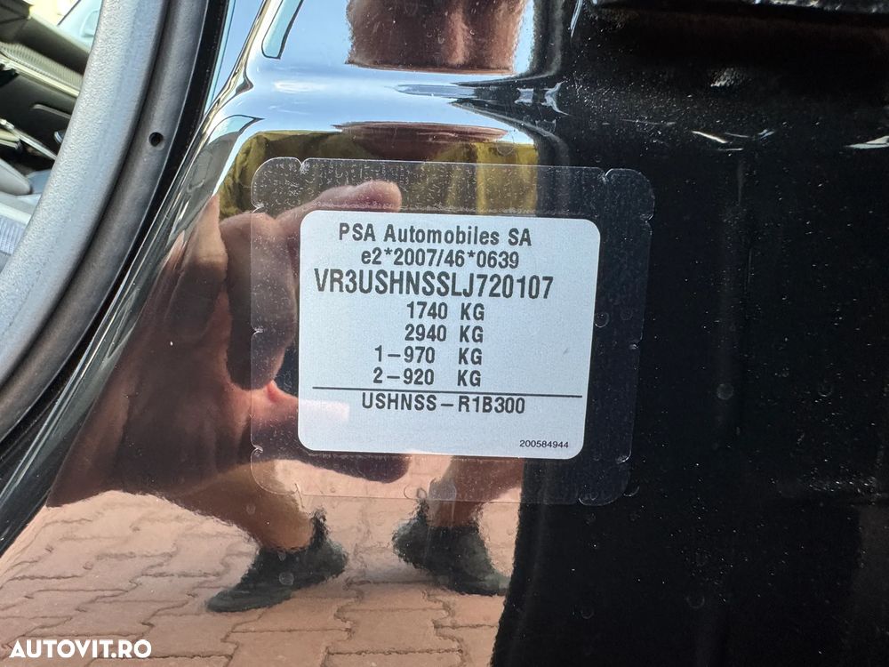 Peugeot 2008 1.2L PureTech 130 S&S EAT8 GT - 28